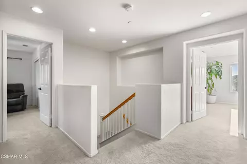 Entry Way - 957 Entrada Dr, Oxnard, CA 93030 photo 1 of 3