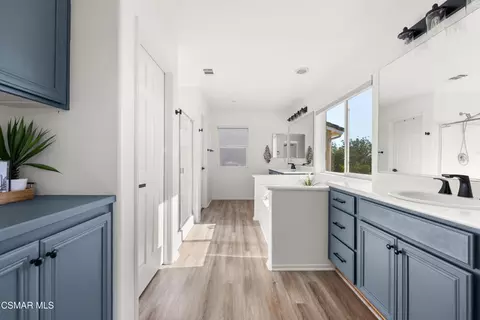 Entry Way - 957 Entrada Dr, Oxnard, CA 93030 photo 3 of 3