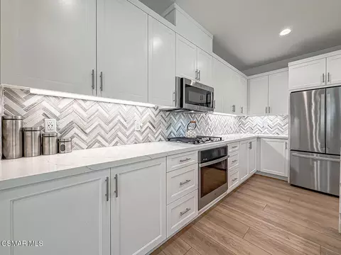 Kitchen - 5010 Trevor Dr, Camarillo, CA 93012 photo 3 of 7