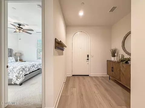 Entry Way - 5010 Trevor Dr, Camarillo, CA 93012 photo 3 of 4