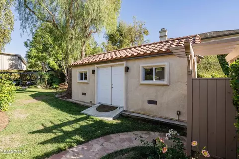 Exterior - 658 Longbranch Rd, Simi Valley, CA 93065 photo 11 of 21