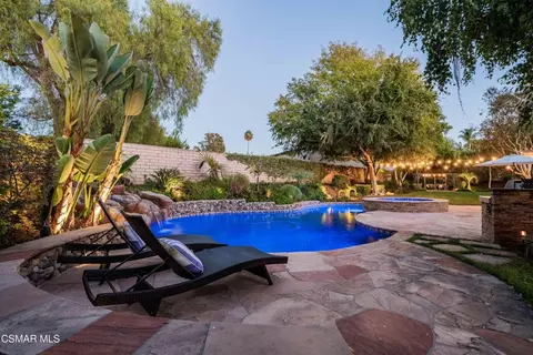 Exterior - 658 Longbranch Rd, Simi Valley, CA 93065 photo 6 of 21