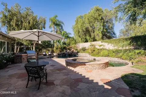 Exterior - 658 Longbranch Rd, Simi Valley, CA 93065 photo 13 of 21