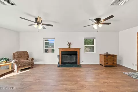 Living - 1179 Brandon Ave, Simi Valley, CA 93065 photo 5 of 6