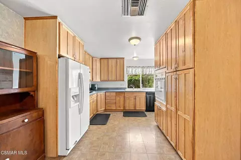 Kitchen - 1179 Brandon Ave, Simi Valley, CA 93065 photo 3 of 4