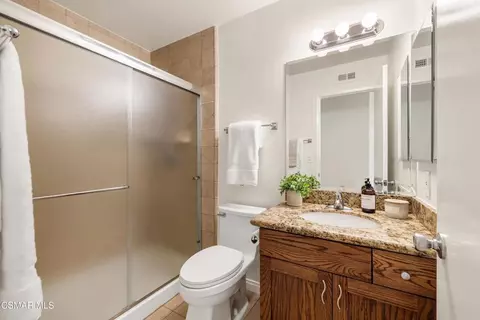 Bath - 1702 Burning Tree Dr, Thousand Oaks, CA 91362 photo 1 of 2