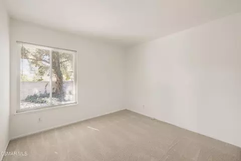 Bedroom - 1702 Burning Tree Dr, Thousand Oaks, CA 91362 photo 7 of 8
