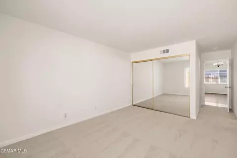 Bedroom - 1702 Burning Tree Dr, Thousand Oaks, CA 91362 photo 3 of 8