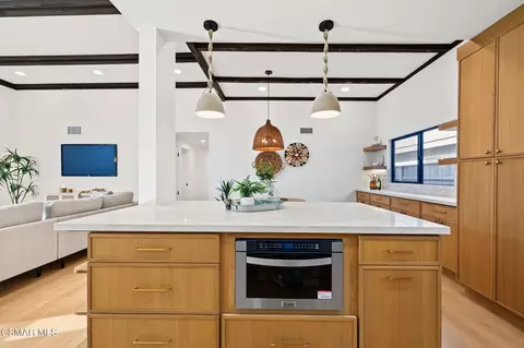 Kitchen - 5261 Reef Way, Oxnard, CA 93035 photo 8 of 8