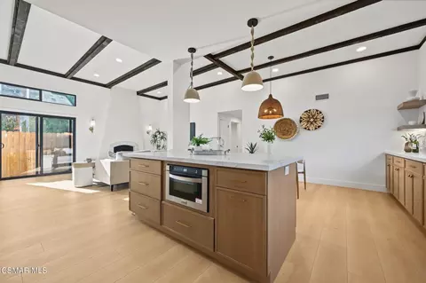 Kitchen - 5261 Reef Way, Oxnard, CA 93035 photo 4 of 8