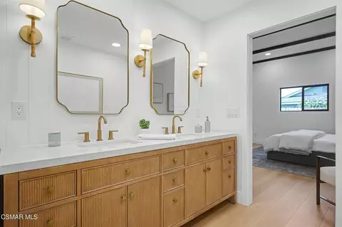 Bath - 5261 Reef Way, Oxnard, CA 93035 photo 5 of 8