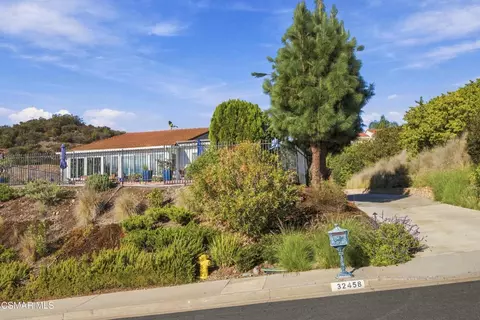32458 Saddle Mountain Dr, Westlake Village, CA 91361