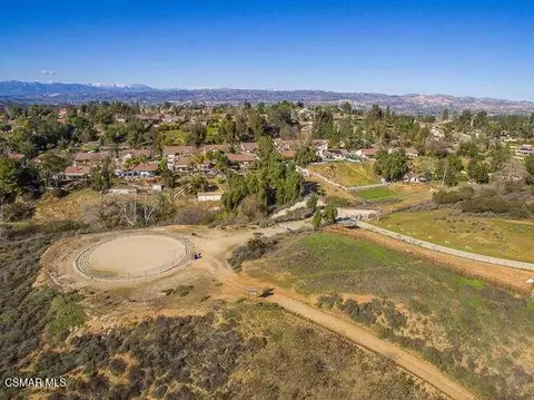 View/Area - 1894 Rambling Rd, Simi Valley, CA 93065 photo 2 of 7