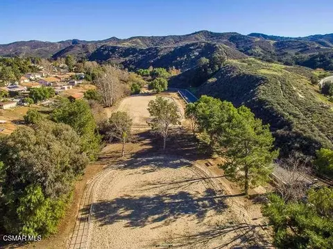 View/Area - 1894 Rambling Rd, Simi Valley, CA 93065 photo 4 of 7