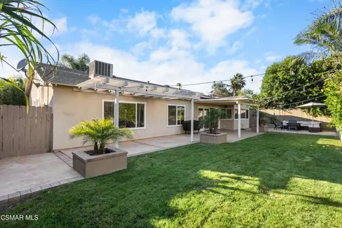 Exterior - 2034 Potter Ave, Simi Valley, CA 93065 photo 4 of 10