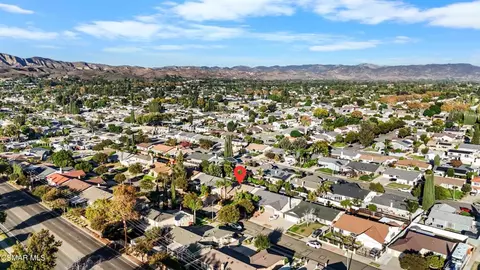 View/Area - 2034 Potter Ave, Simi Valley, CA 93065 photo 3 of 5