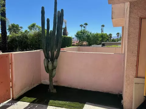 401 E Vista Chino #10, Palm Springs, CA 92262