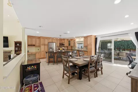 Dining - 2106 Fernwood Ct, Simi Valley, CA 93065 photo 3 of 3