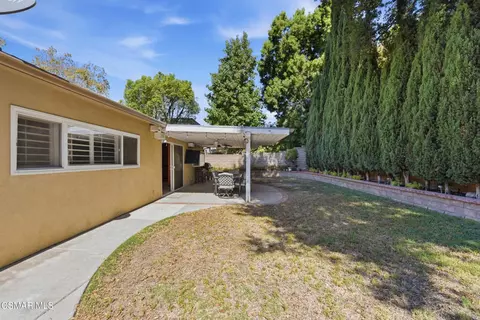 Exterior - 2106 Fernwood Ct, Simi Valley, CA 93065 photo 3 of 13