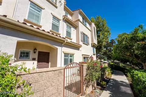 15633 Odyssey Dr #59, Granada Hills, CA 91344