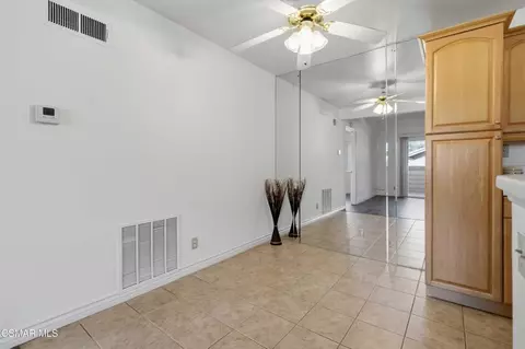 Dining - 4545 Alamo St #H, Simi Valley, CA 93063 photo 1 of 1