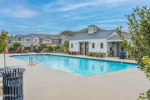 Exterior - 201 Red Brick Dr #1, Simi Valley, CA 93065 photo 5 of 7
