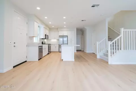 Entry Way - 201 Red Brick Dr #1, Simi Valley, CA 93065 photo 1 of 2