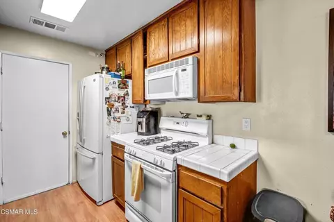 1933 Stow St, Simi Valley, CA 93063 photo 10