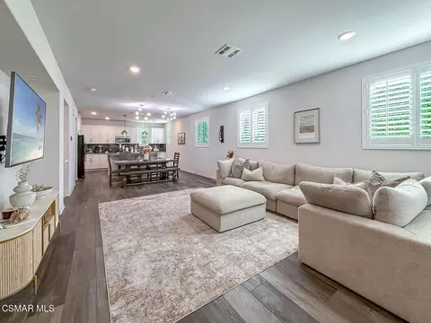 Living - 14708 Sherman Way, Van Nuys, CA 91405 photo 2 of 3