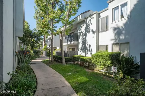 18645 Hatteras St #295, Tarzana, CA 91356