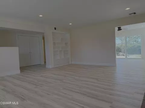 Living - 3232 Lanier Pl, Thousand Oaks, CA 91360 photo 5 of 16