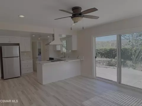 Living - 3232 Lanier Pl, Thousand Oaks, CA 91360 photo 9 of 16