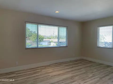 Living - 3232 Lanier Pl, Thousand Oaks, CA 91360 photo 13 of 16
