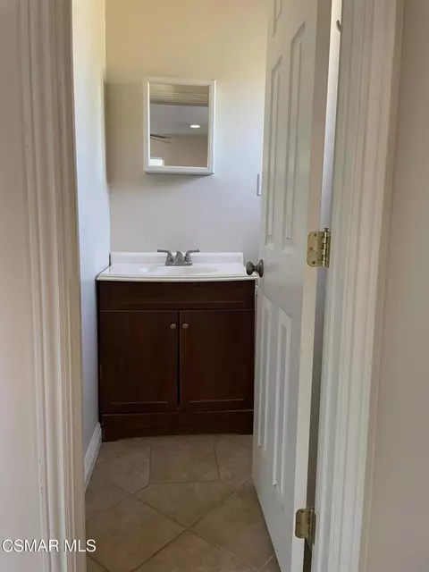Bath - 3232 Lanier Pl, Thousand Oaks, CA 91360 photo 5 of 5