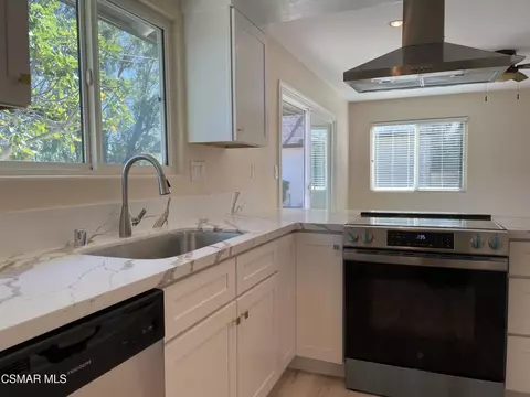 Kitchen - 3232 Lanier Pl, Thousand Oaks, CA 91360 photo 7 of 10