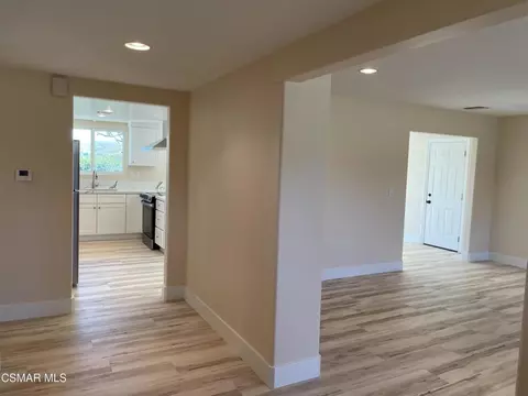 Entry Way - 3232 Lanier Pl, Thousand Oaks, CA 91360 photo 4 of 5