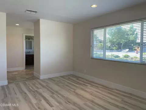 Living - 3232 Lanier Pl, Thousand Oaks, CA 91360 photo 12 of 16