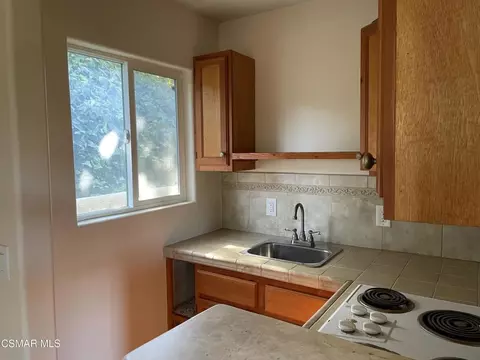 Kitchen - 3232 Lanier Pl, Thousand Oaks, CA 91360 photo 9 of 10