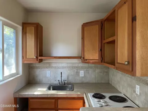 Kitchen - 3232 Lanier Pl, Thousand Oaks, CA 91360 photo 10 of 10
