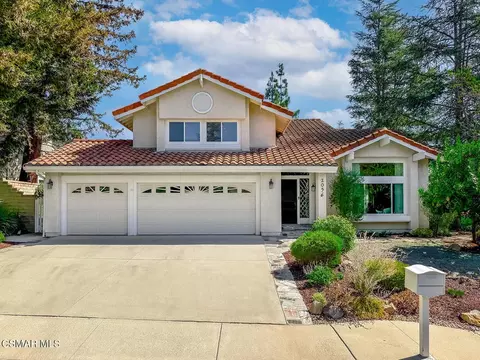 2056 Stonehill Cir, Thousand Oaks, CA 91360