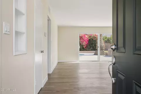 Entry Way - 2192 Cordero Ave, Simi Valley, CA 93065 photo 2 of 4
