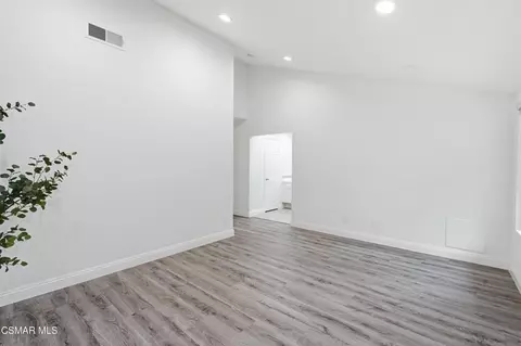 Living - Undisclosed, Thousand Oaks, CA 91320 photo 3 of 4
