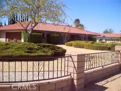 19953 Cronese Ct, Apple Valley, CA 92308 photo 1