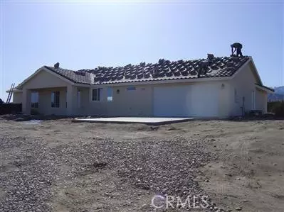 5725 Blossom Ct, Phelan, CA 92371 photo 1