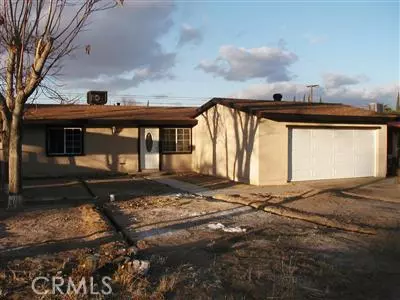 16276 Pine St, Hesperia, CA 92345 photo 1