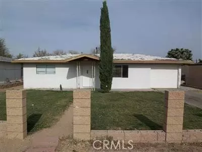 16110 Pine St, Hesperia, CA 92345 photo 1