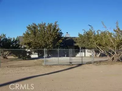 15596 Rodeo St, Hesperia, CA 92345 photo 1