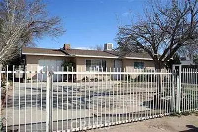 16204 Spruce St, Hesperia, CA 92345 photo 1