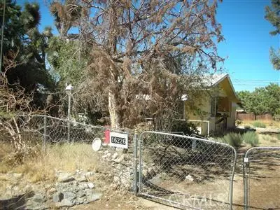 16226 Pine St, Hesperia, CA 92345 photo 1