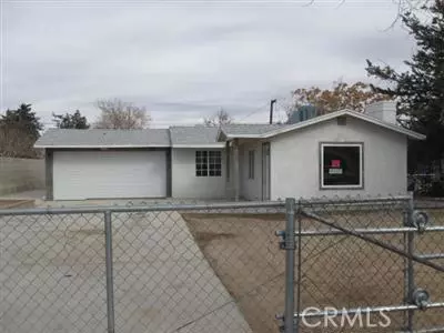 16084 Spruce St, Hesperia, CA 92345 photo 1
